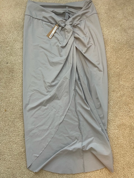 SKIMS Other - Skims Swim Sarong Chrome 2XL NWT